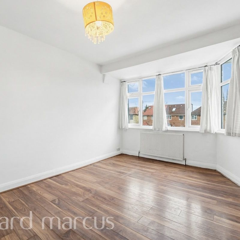 Hounslow Road - Photo 1