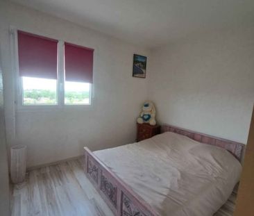 Location Appartement 3 pièces 62m² LA CHAPELLE ST LUC 10600 - Photo 3