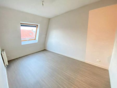 Appartement 3 pièces à louer à Saint-Quentin en centre ville. - Photo 2