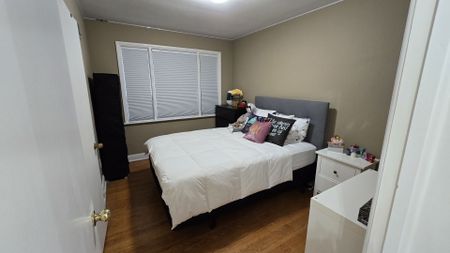 For Lease - 11 Northolt Court, Toronto, Ontario - Photo 5