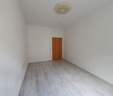 Schöne 2 - Zimmerwohnung - 1. Obergeschoss - in Falkenstein - Photo 3