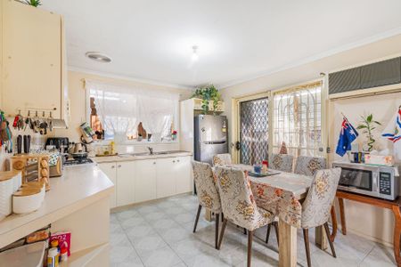 Great Family Home - Photo 5