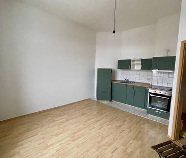 Schön geschnittene 2-RW mit EBK nähe Bahnhof - Photo 4