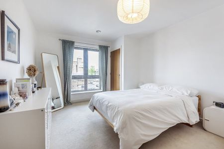 Stratheden Road, London, SE3 - Photo 5