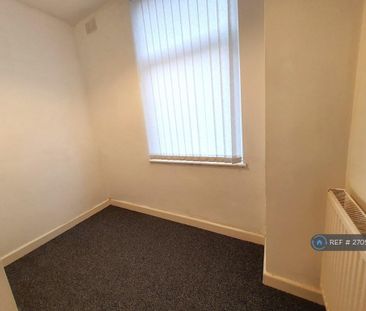 3 bedroom terraced house to rent - Photo 6