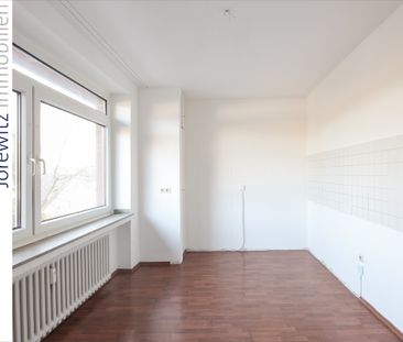 Bielefeld-Senne: Helle 4 Zimmer-Wohnung mit Loggia und idealem Schnitt - Photo 3