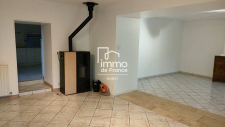 Location maison 3 pièces 85.2 m² à Sainte-Gemmes-le-Robert (53600) - Photo 2