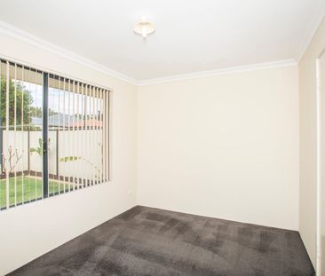 Modern Family Living in Prime Somerly Location with Solar Battery - Photo 4