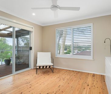 Three Bedroom Home with Solar & Plenty of Storage - Photo 6