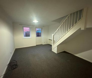 2 bed end of terrace house to rent in Albany Walk, Peterborough, PE2 - Photo 2