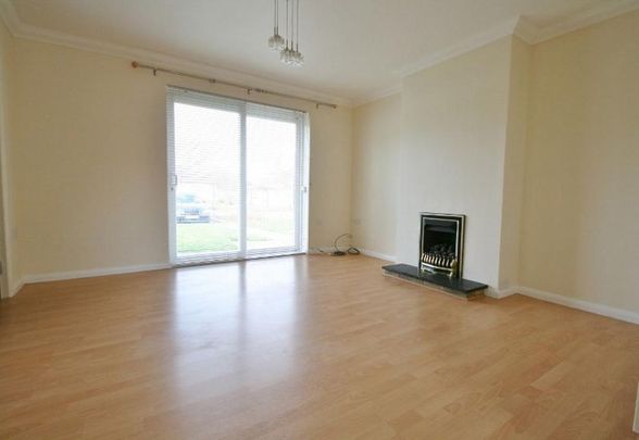 2 bedroom bungalow to rent - Photo 1