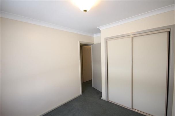 LEASED 25 NOV - Cosy & Convenient - Photo 1