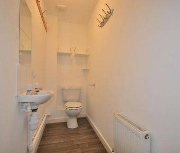 2 bedroom townhouse to rent - Photo 1