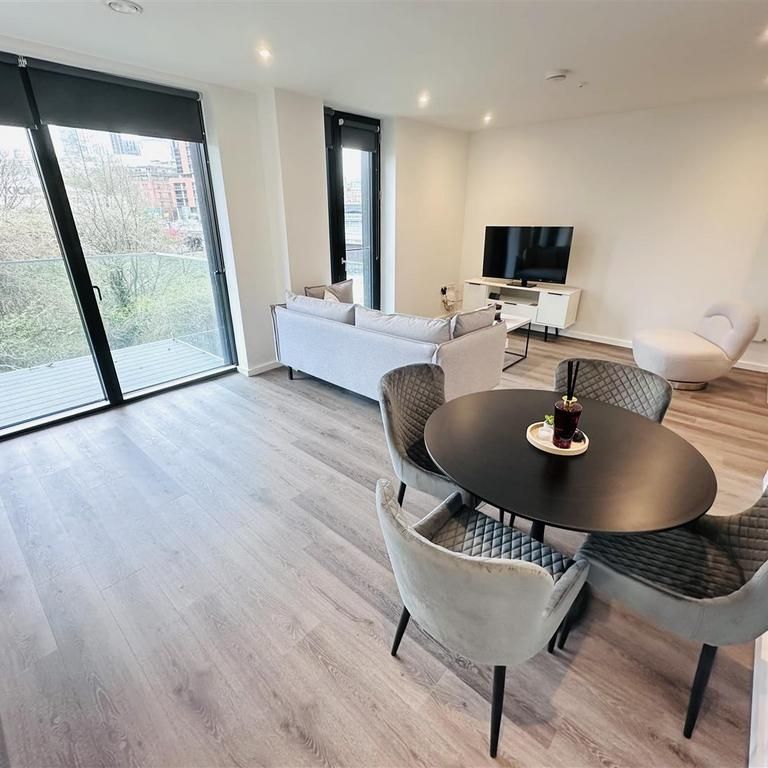 2 bedroom apartment to rent - Photo 1