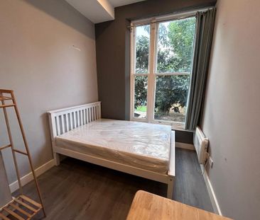 Studio Flat, Amhurst Road, E8 - Photo 3