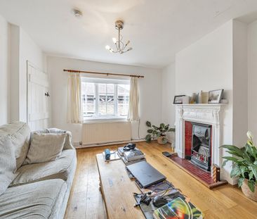 3 bedroom semi-detached house to rent - Photo 4