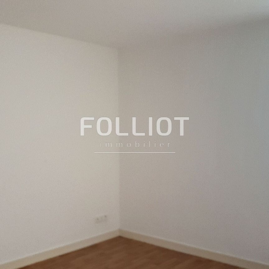 A LOUER - VIRE NORMANDIE - Appartement T3 situé au 1er étage - Photo 1