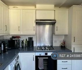 1 bedroom in a house share to rent - Photo 6