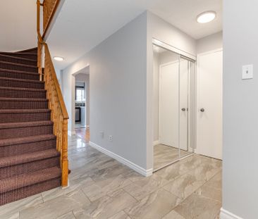 For Lease - 2015 Shay Drive Unit# Upper LVL, Pickering, Ontario - Photo 4