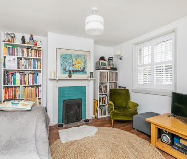 2 bedroom end of terrace house to rent - Photo 6