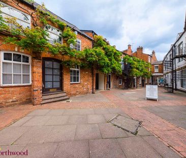 White Lion Walk, Banbury Town Centre, OX16 - Photo 3