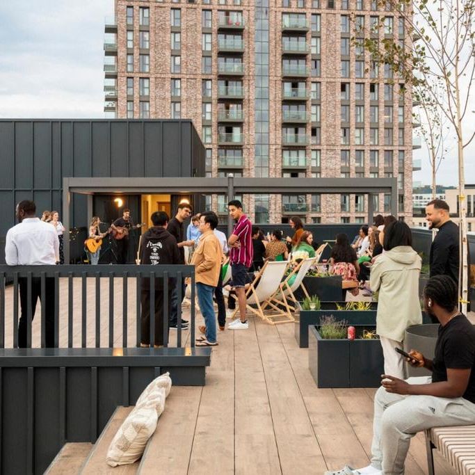 Studio to rent - Photo 1