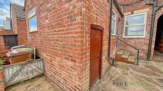 3 bedroom terraced house to rent - Photo 1