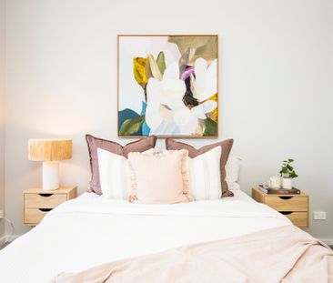 Modern Duplex Living: Settle In Before Christmas! - Photo 3