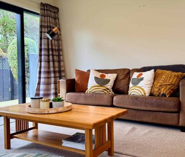 Fully Furnished and equipped for everyday living - Photo 3