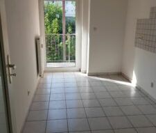 Bismarckstr. 4, Wohnung 6 ~~~ Balkon, Badezimmer mit Wanne und Dusc... - Foto 2