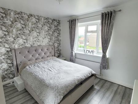 2 bedroom maisonette to rent - Photo 3