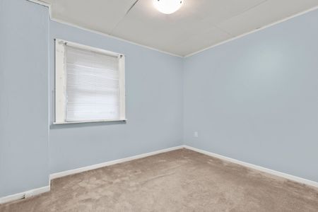 For Lease - 32 Page Street, St. Catharines, Ontario - Photo 3