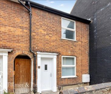2 bedroom terraced house to rent - Photo 1