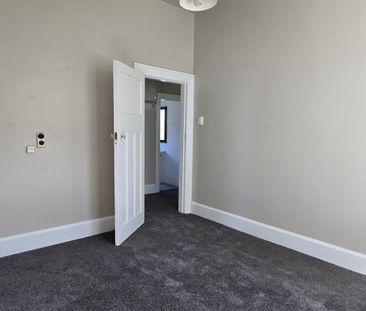 16 Newcastle Street, Phillipstown - Photo 3