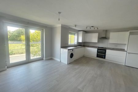 Cwrt Y Terfyn, Saltney, CHESTER - Photo 2