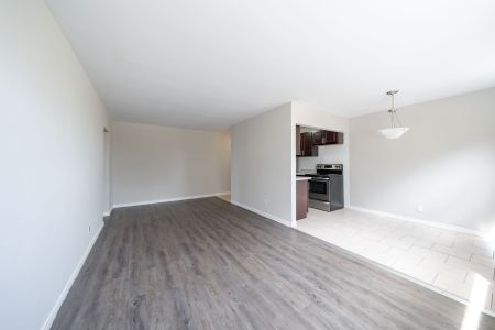 For Lease - 2049 Prospect Street Unit# 59, Burlington, Ontario - Photo 2