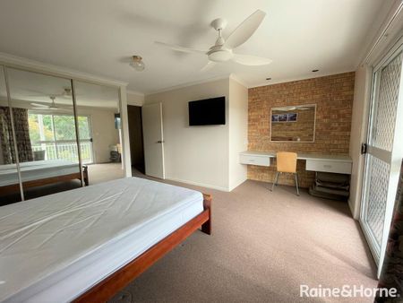 Fully Furnished Townhouse only a Hop, Skip & A Jump to the Esplanade! - Photo 4