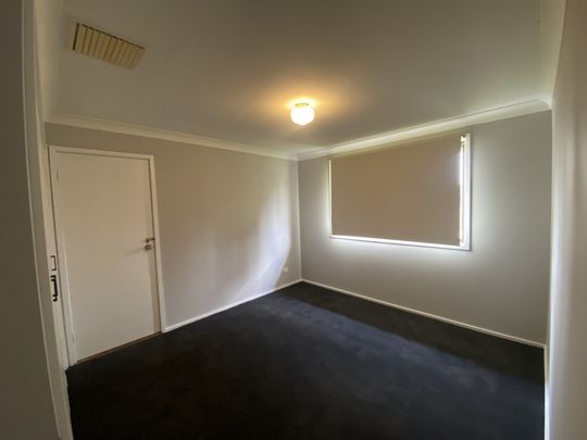 WEST TAMWORTH - Three Bedroom Home - Photo 1