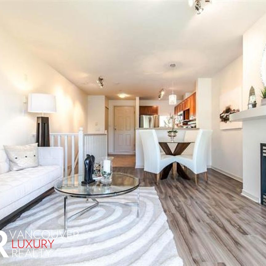 Condo in Vancouver West Side, BC - Photo 1