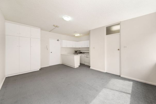 Studio in Prime North Sydney Locale - Photo 1