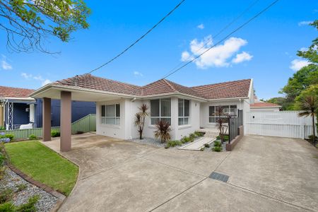 533 Lyons Road West , - Photo 5