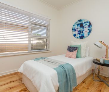 Open the Door to a Spacious unit in fabulous location - Photo 4