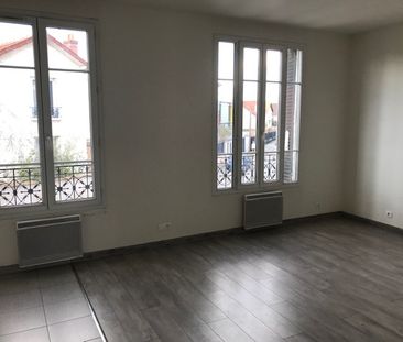 Location Appartement 2 pièces 36m² ST MAUR DES FOSSES 94100 - Photo 2