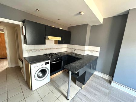 £750 PCM, One Bedroom Ground Floor Flat with Private Garden in North Clive Street, Grangetown, Cardiff, CF11 6NS - Photo 3