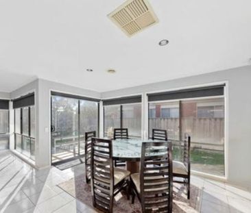 **Charming Family Home in a Prime Location** - Photo 1