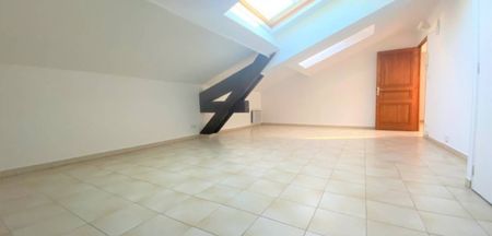 Location Studio - Photo 2