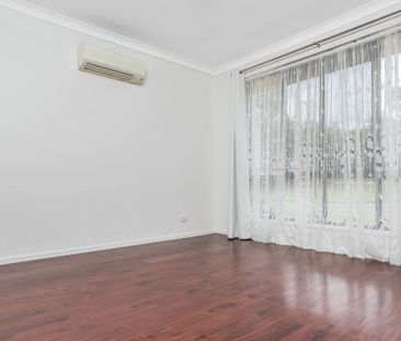 4 Hoya Close, North Lakes QLD 4509 - House For Rent - $670 | Domain - Photo 4