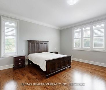 For Lease - 4 Blake Street, East Gwillimbury, Ontario - Photo 2