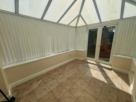 2 bedroom semi-detached house to rent - Photo 2