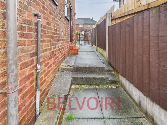 3 bedroom semi-detached house to rent - Photo 1